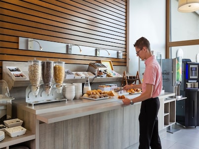 Apartment Near Geneva With Parking