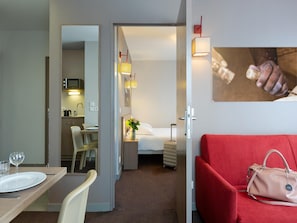 House | Living room - Apartment Near Geneva With Parking (Annemasse)