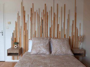 1 camera, ferro/asse da stiro, Wi-Fi, lenzuola