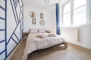 2 slaapkamers, een strijkplank/strijkijzer, wifi, beddengoed