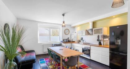 14. Private room 22m² + Sofa bed - WIFI - 120m² - France