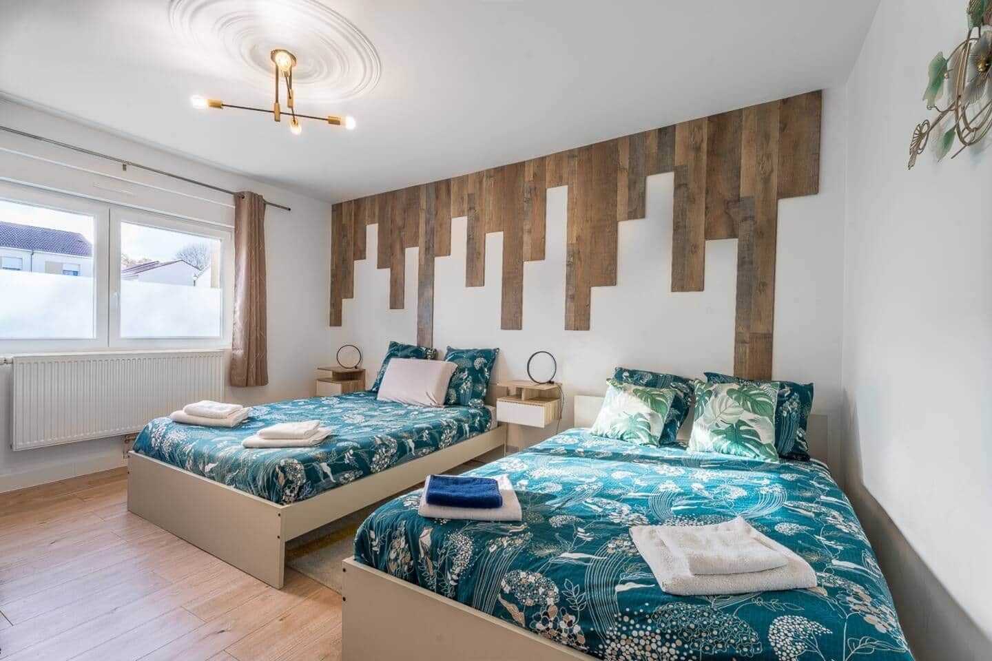 1 chambre, fer et planche à repasser, Wi-Fi, draps fournis