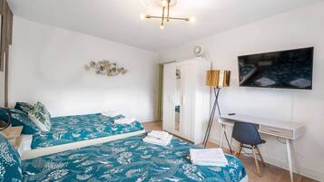 1 chambre, fer et planche Ă repasser, Wi-Fi, draps fournis