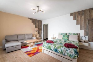 1 habitación, tabla de planchar con plancha, wifi y ropa de cama