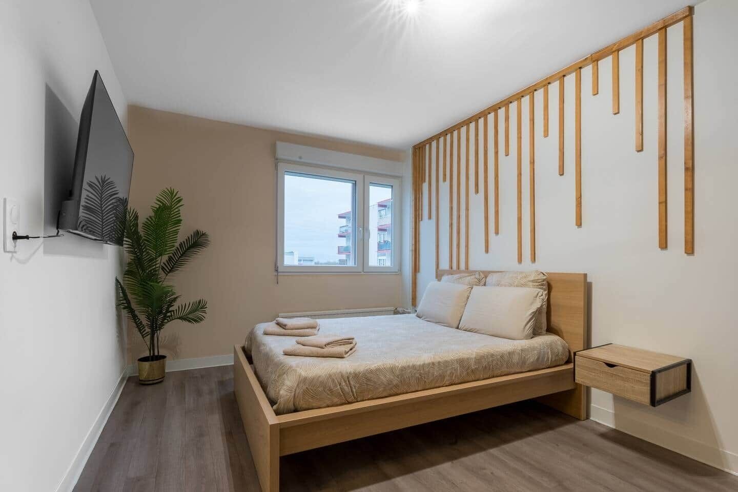 1 habitación, tabla de planchar con plancha, wifi y ropa de cama 