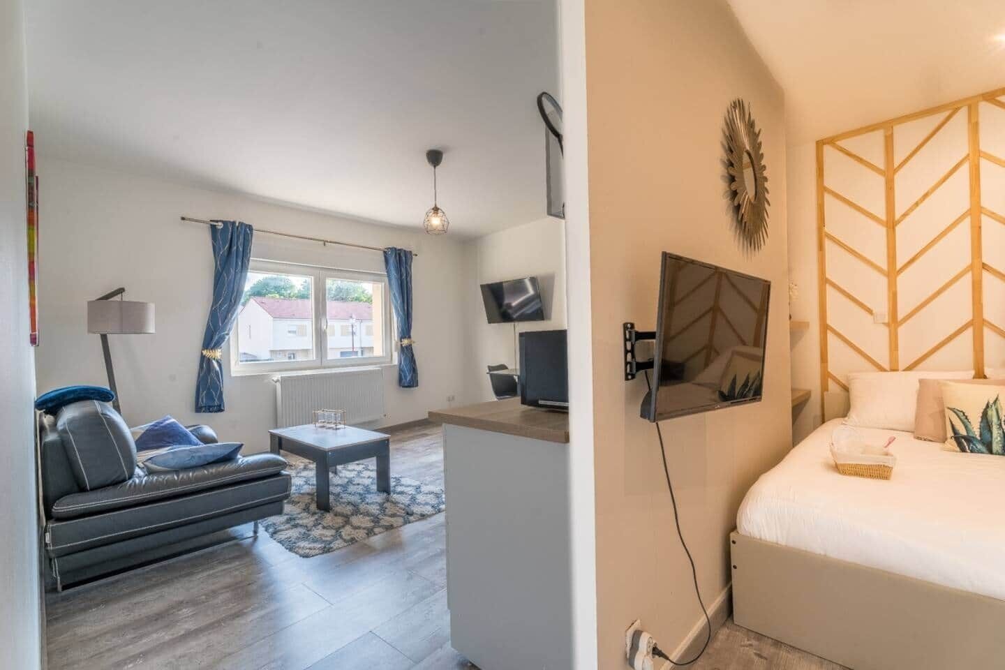 4 makuuhuonetta, silitysrauta/-lauta, Wi-Fi, vuodevaatteet