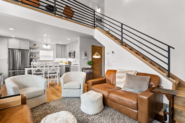 Family House, Garden View | Living area