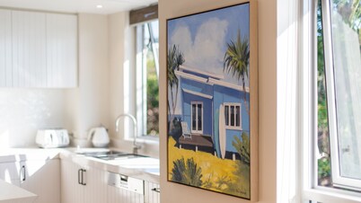 Waves #14 by Discover Stradbroke – Premium Beachfront Escape