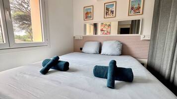 1 bedroom, iron/ironing board, WiFi