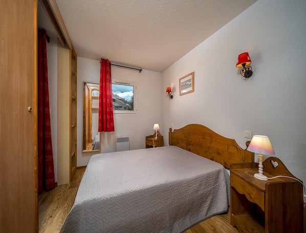 1 bedroom
