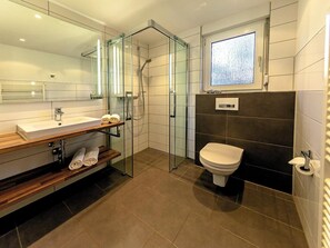 House | Bathroom