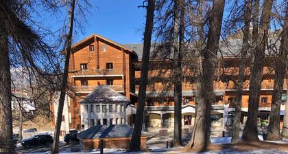 Apartment on the Foot of Slopes in Guillaumes