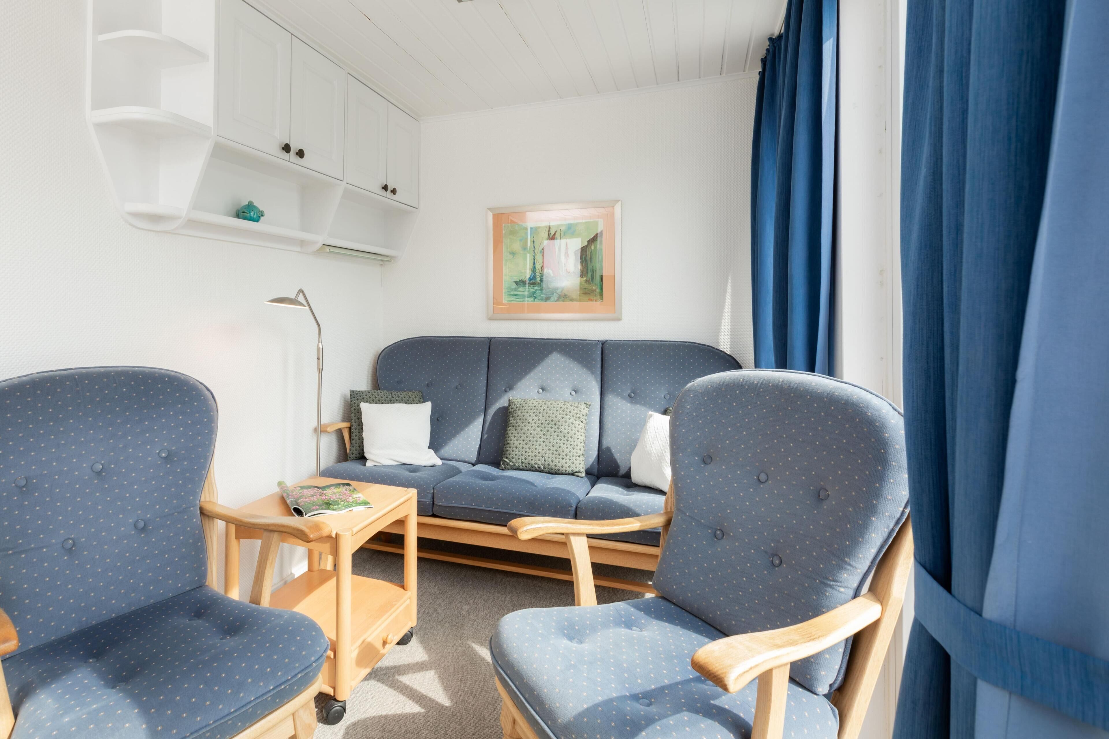 Cozy 3-room Vacation Apartment With Balcony - Juist