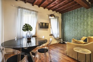 Dining - Lovely one bedroom near Signoria Square (Firenze)