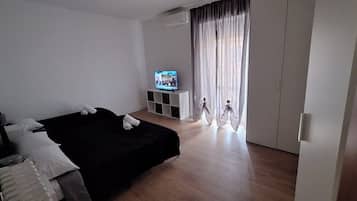 1 Schlafzimmer, kostenloses WLAN, BettwÀsche, Rollstuhlgeeignet