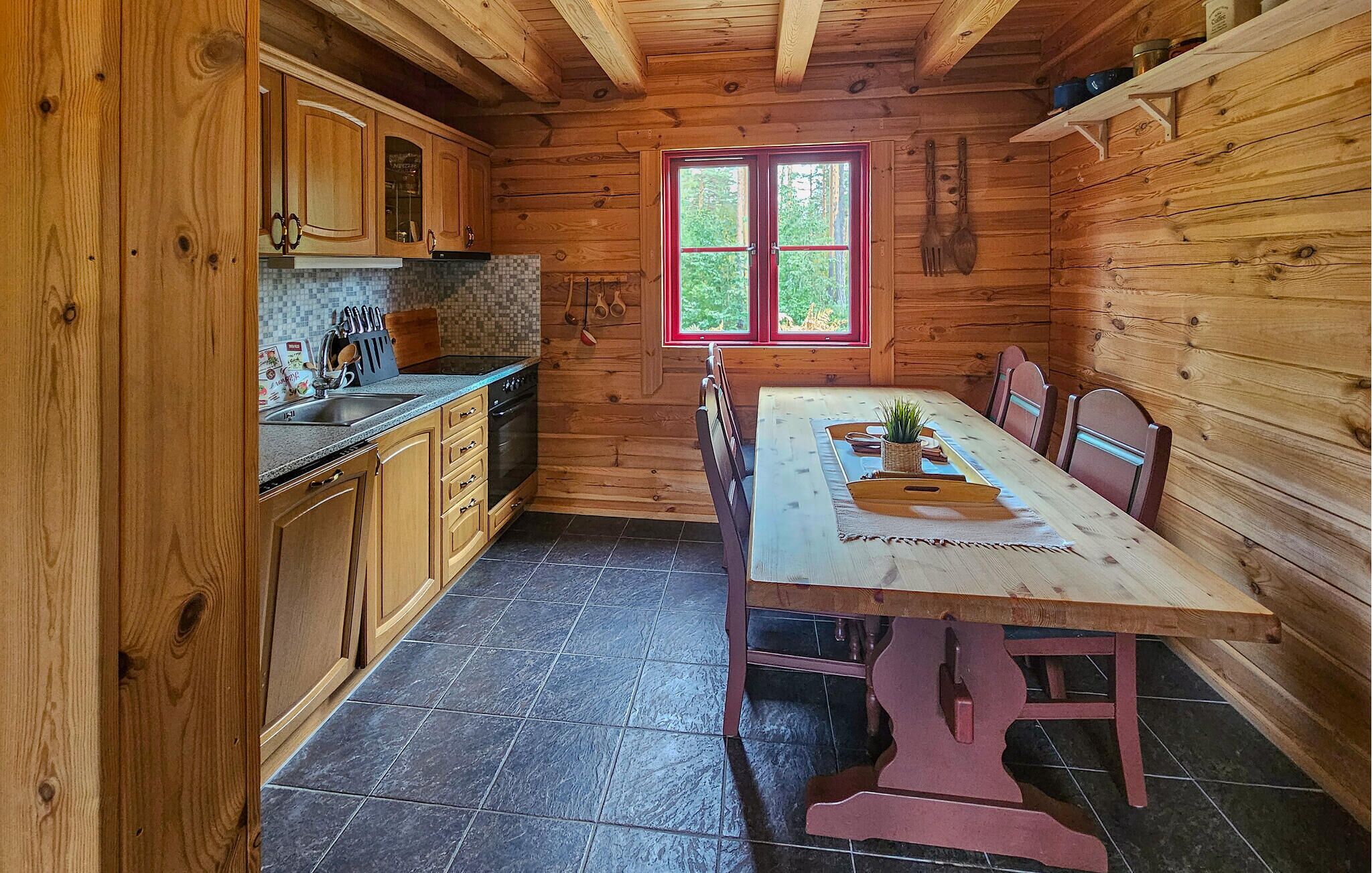 ثلاجة، فرن، موقد طهي مسطح، غسالة أطباق