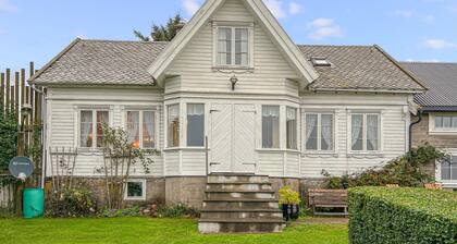 Amazing home in Vanse with house sea view