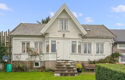 Amazing home in Vanse with house sea view
