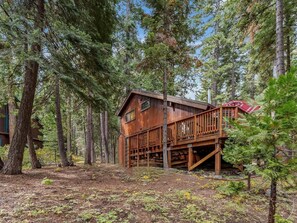 Cabaña, varias camas (1st Cabin) | Exterior
