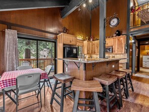 Ferienhütte, Mehrere Betten (1st Cabin) | Speisen