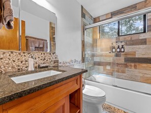 Cabin, Multiple Beds (1st Cabin) | Bathroom - 1st Cabin (Homewood)