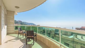 Apartment, 3 Bedrooms, Kitchen, City View | Balcony