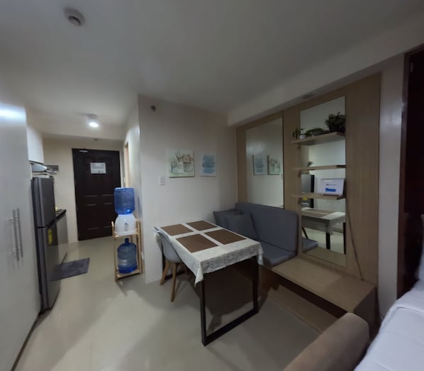 Interior - Cozy 1233 studio in beautiful Cebu City with AC, fitness room (Cebu City)