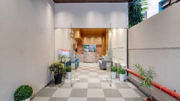 House | Reception