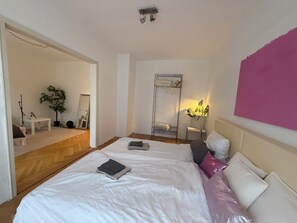 2 soverom, skrivebord, wi-fi og sengetøy