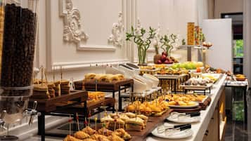 Dagelijks ontbijtbuffet (toeslag)