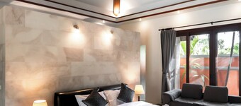 Villa Banyak Luxury villa with terrace