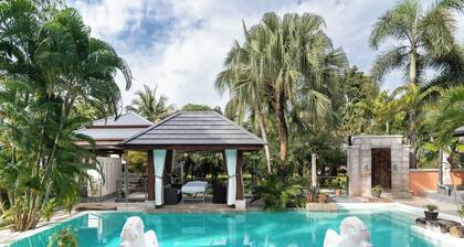 Villa Banyak Luxury villa with terrace