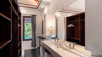 Villa, 4 Bedrooms, Pool View | Bathroom