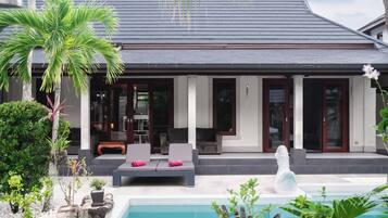 Villa, 4 Bedrooms, Pool View