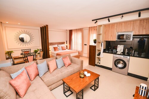 Studio 06 Maarif | High Speed Wi-Fi