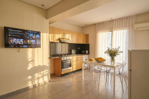 Modern Kitchen with Dining Area