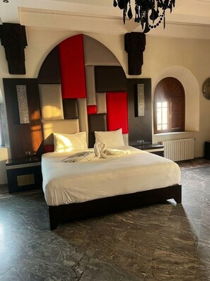 5 室のベッドルーム、WiFi、ベッドシーツ