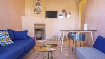Fernseher, Kamin