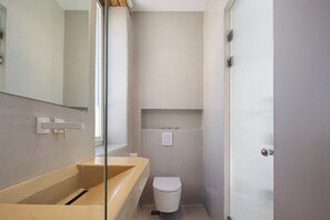 Standard Double Room, 1 Queen Bed, Balcony, Courtyard View Hub 02 | Bathroom | Shower, free toiletries, hair dryer, slippers