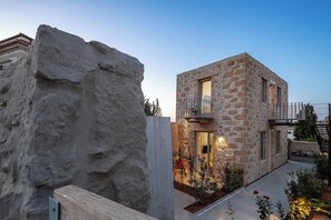 Exterior - Hub Hospitality (Chania)