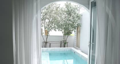 Za-Ngob 39 Pool Villa