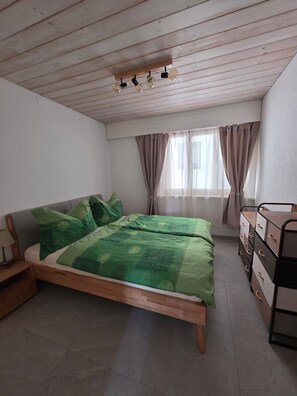 2 bedrooms