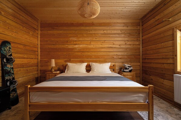 Family Chalet, Mountain View | In-room safe, desk, laptop workspace, blackout drapes