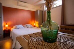 WiFi, bed sheets - ✯ RENOVATED ✯ Charming studio Palais des Papes (Avignon)