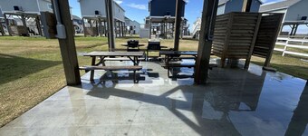 Cozy Seaside Cottage Escape