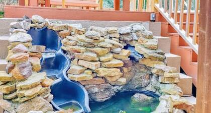 Katy Oasis w Game Room