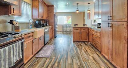 Katy Oasis w Game Room