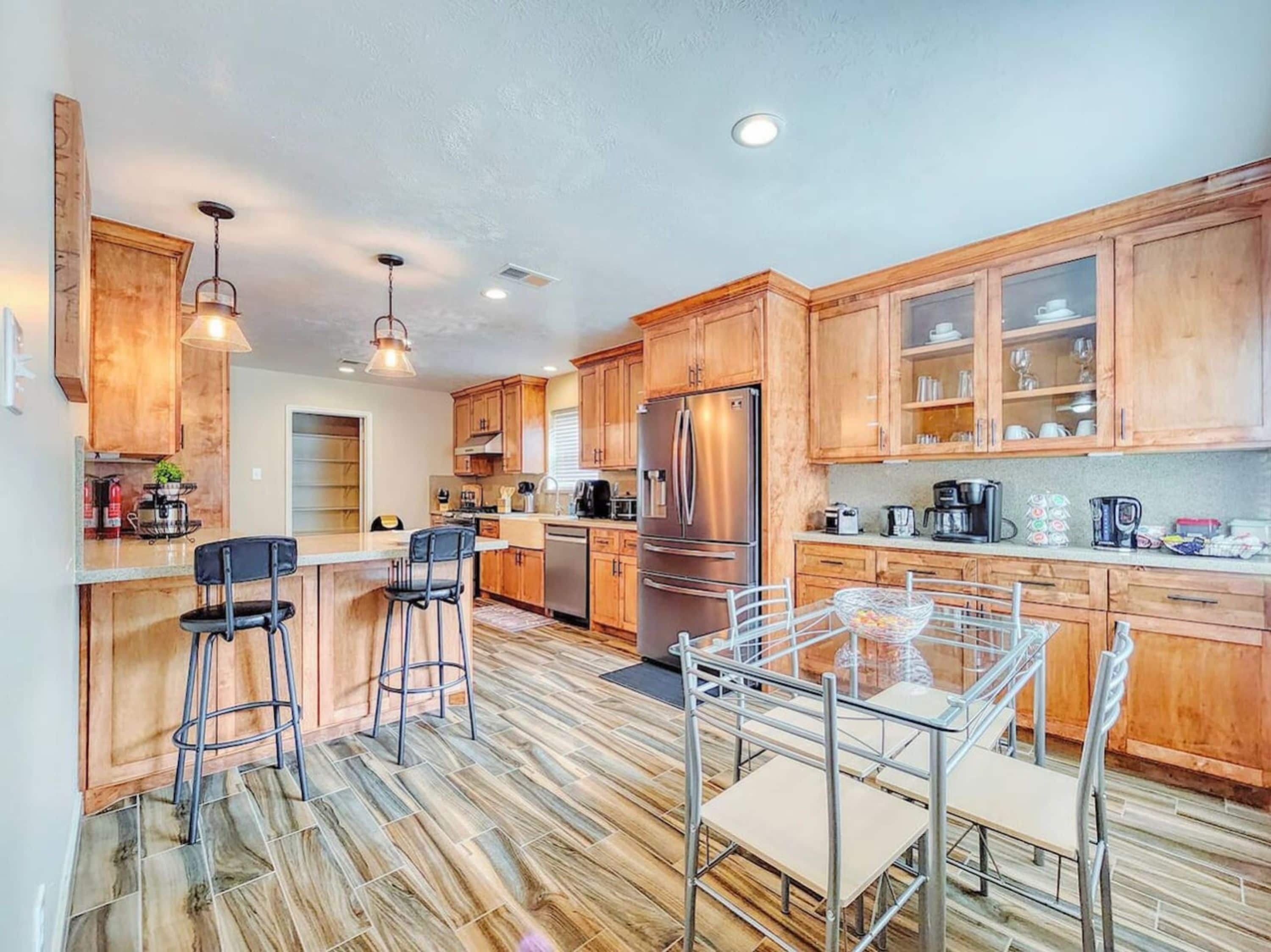 House | 4 bilik tidur 