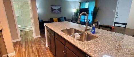 Apartamento | 1 quarto, escrivaninha