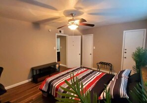 Apartment | 1 bedroom, desk - Island Stay on Galveston Bay (Galveston)